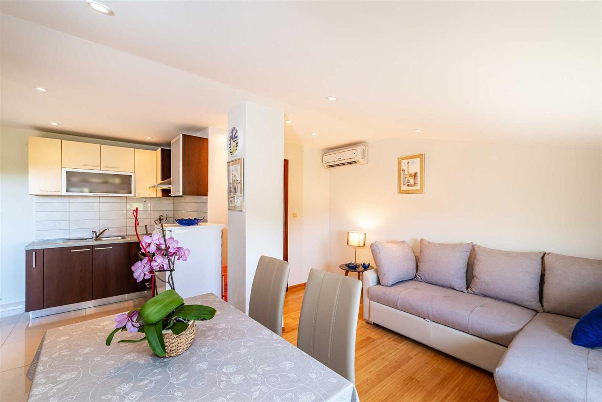 Apartment House Simoni With Pool, Zadar County Privlaka  Exterior photo